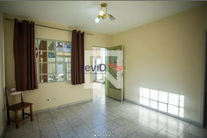 Casa - Vila Santa Catarina - 189m2 - 2 dorms - 2 vagas - Pacote Locação: R$ 3.882,00