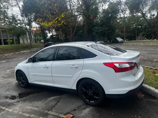 Ford Focus Sed. Ti./ti.plus 2.0 16V Flex AUT 2015