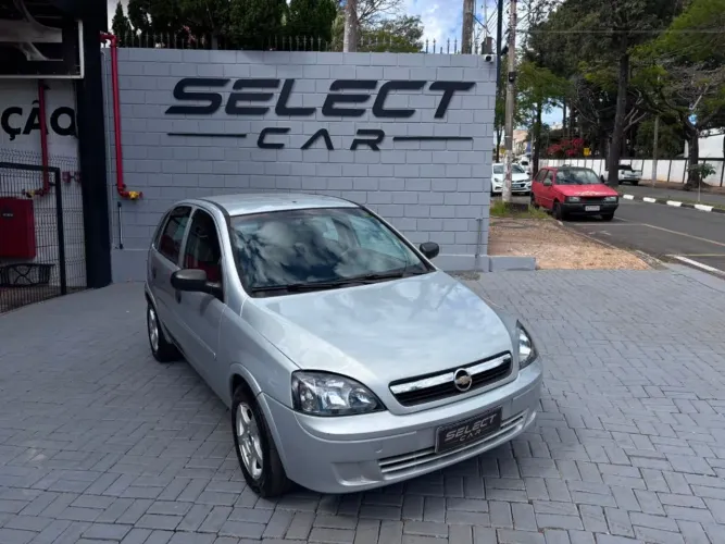 Chevrolet Corsa Hatchback 1.0 MPFI 8V 71cv 5P 2004