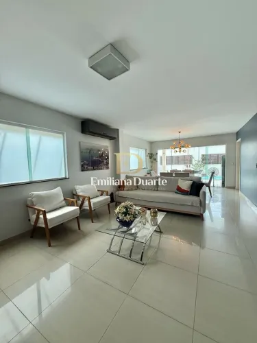 Casa em condomínio, 4 quartos, 4 suítes, 180 m², 2 vagas no Horto em Teresina