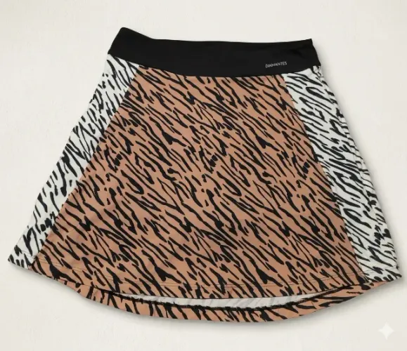 Short Saia Academia Diamantes
