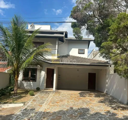 Casa em condomínio à venda no Condomínio Grape Village em Vinhedo/SP