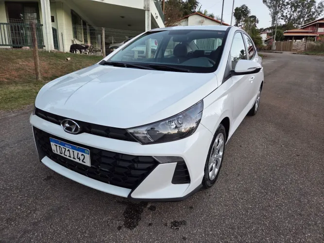Hyundai HB20S Comfort Plus 1.0 Flex 12V Mec. 2025