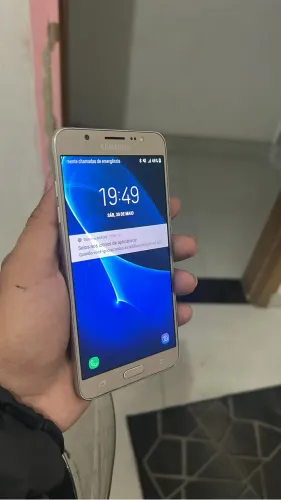 Samsung galaxy j7 Muito novo