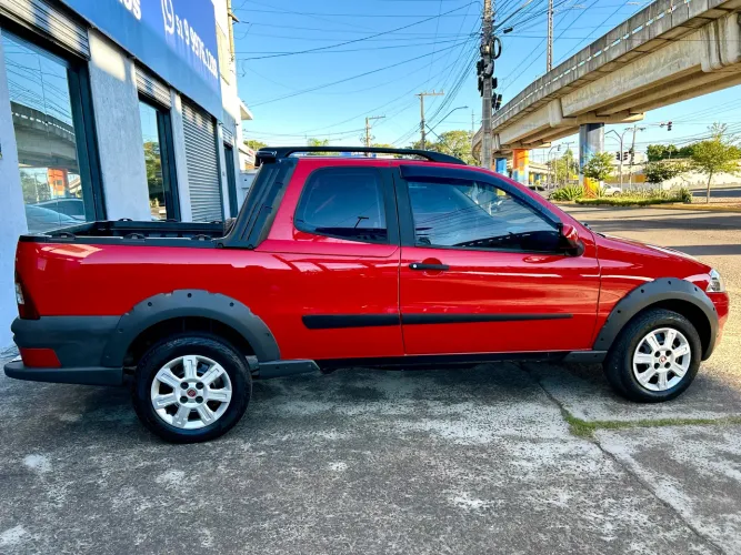 Fiat Strada Trekking 1.6 16V Flex CD 2013