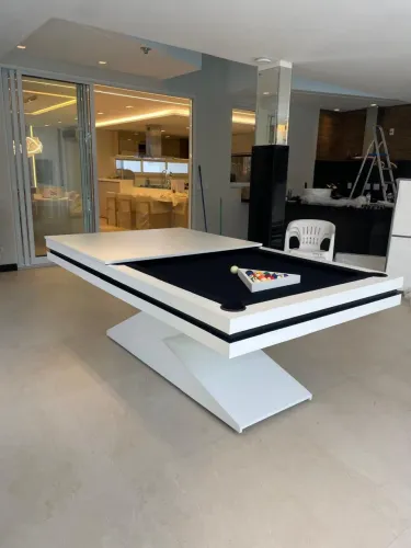 Mesa de bilhar e jantar de luxo 