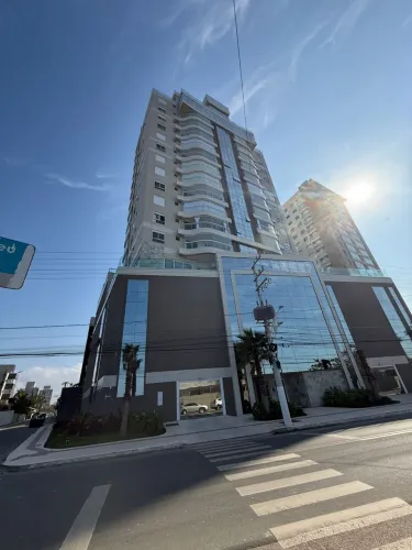 Apartamento Alto Padrão em Balneário Piçarras | 4 Suítes + 4 Vagas