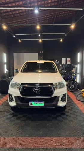Toyota Hilux CD SRV 4X4 2.8 TDI Diesel Aut. 2020
