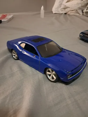 Miniatura Dodge Challenger 1/24