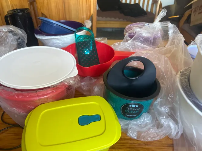 Tupperware novas a preço de desapego