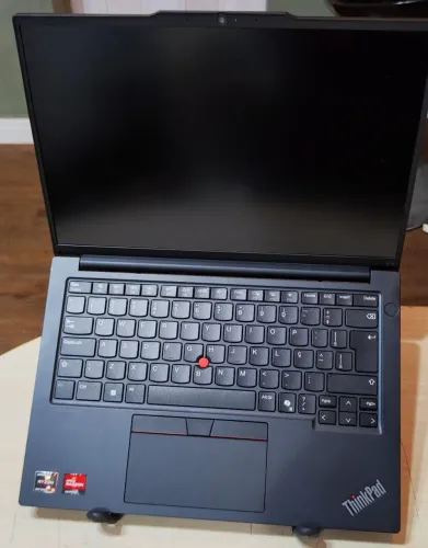 Lenovo E14 Gen 6 Ryzen 5 7535u SSD NVME 512GB Mem 16GB DDR5 - NOVINHO
