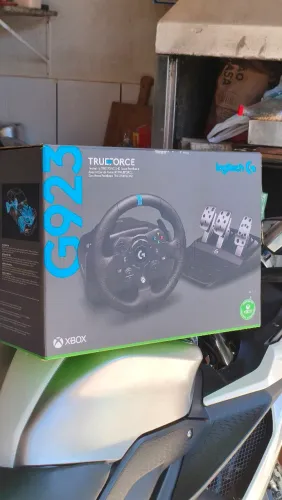 Volante Logitech G923 PC/Xbox praticamente novo