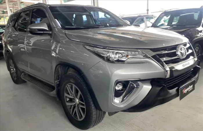 Toyota Hilux SW4 4X4 2.8 Diesel 2020