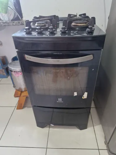 Fogão Electrolux semi.novo