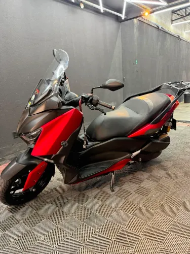 Yamaha xmax 250
