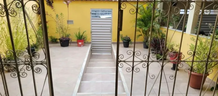 Casa Duplex à Venda no Jardim Primavera - Espaço, Conforto e Excelente Localização