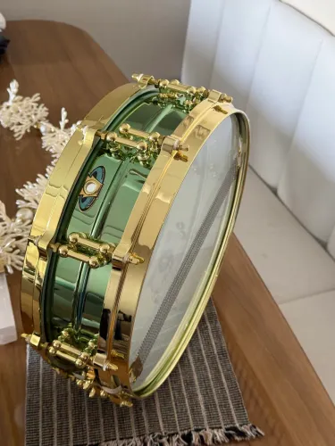 Caixa Ludwig Brass 14x3,7 Signature Carl Palmer Black Magic Diecast