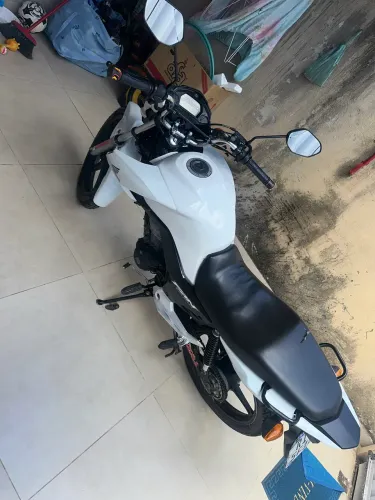 Moto 160 filé só pega e andar
