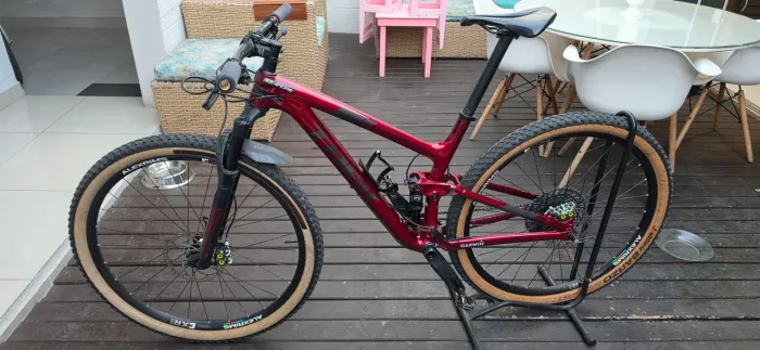 TREK TOP FUEL 9.7 CARBON