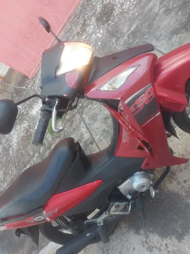 Traxx moby 50 cc moto, de mulher não anda mais, troca em moto sem macha, 3.500.