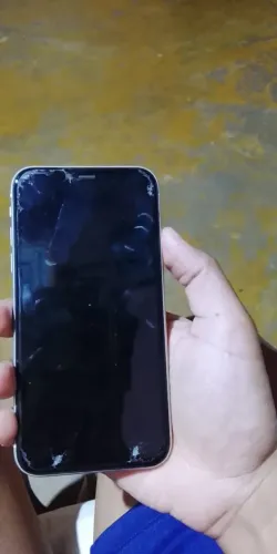 ? iPhone 11 64GB | 72% Saúde da Bateria | Capinha + Câmera Traseira | LEIA A DESCRIÇÃO