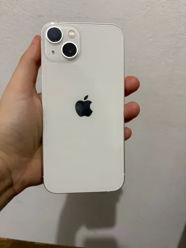 Vendo IPhone 13 128gb com 2 anos de uso