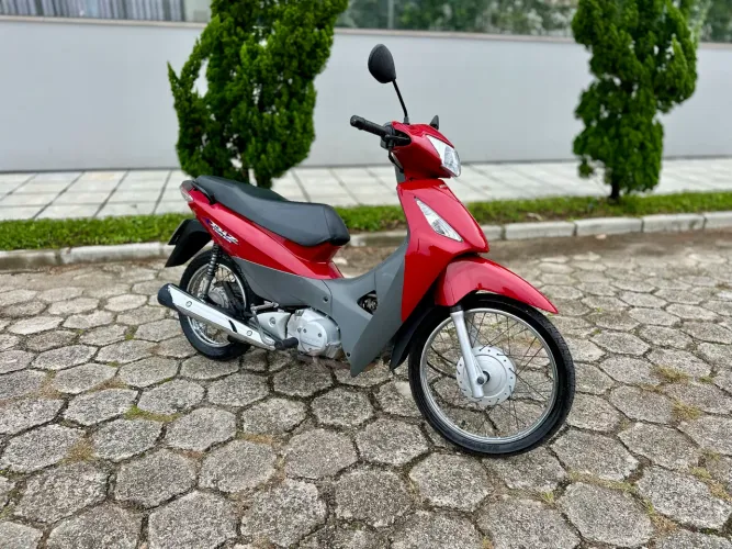 Honda Biz 125cc com partida elétrica!