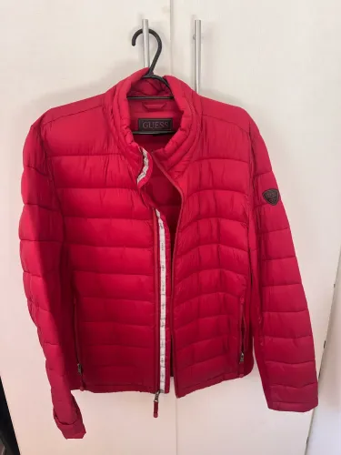 Jaqueta puffer Guess