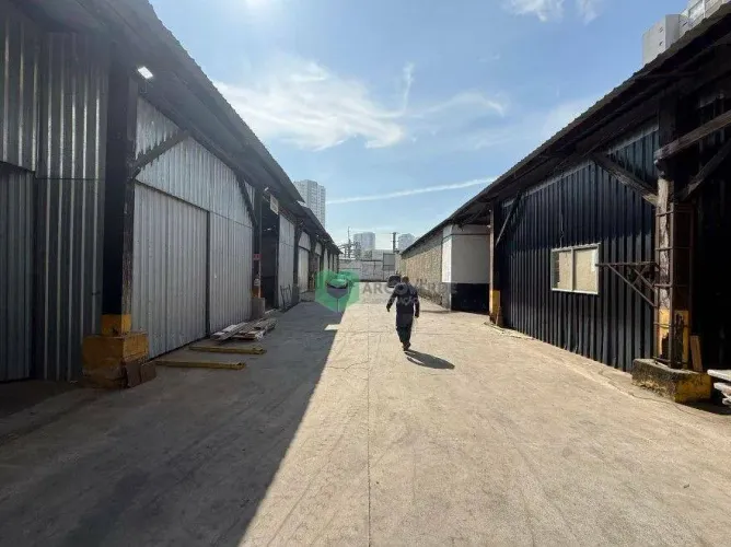 Terreno para alugar, 2100 m² por R$ 60.000,01/mês - Barra Funda - São Paulo/SP