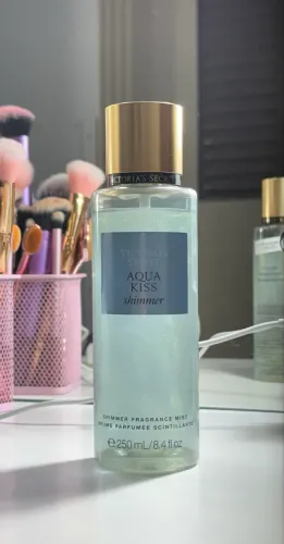 VENDO BODY SPLASH DA VICTORIA?S SECRET - AQUA KISS SHIMMER