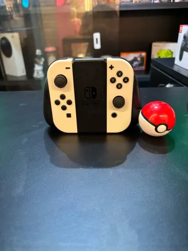 Controles Joy-Con Original Nintendo Switch Branco (OLED) + Suporte original