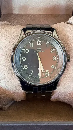 Relógio Tommy Hilfiger All Black Field
