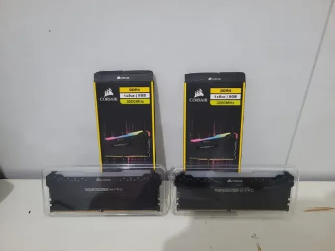 Memória ram corsair vengeance pro rgb ddr4 2x8 3200Mhz cl16