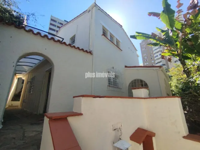 Sobrado Histórico para Locação Colonial Californiano ao Lado da PUC e do Futuro Metrô
