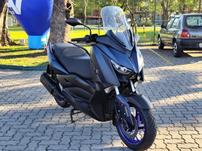 XMax 250 ABS 2024 - 4.800km - Revisões na concessionaria