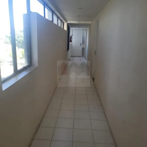 Sala/Casa Comercial para Locação em Espinheiro