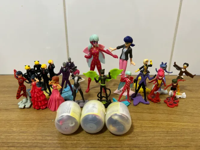 Lote Miraculous LadyBug Kinder Ovo