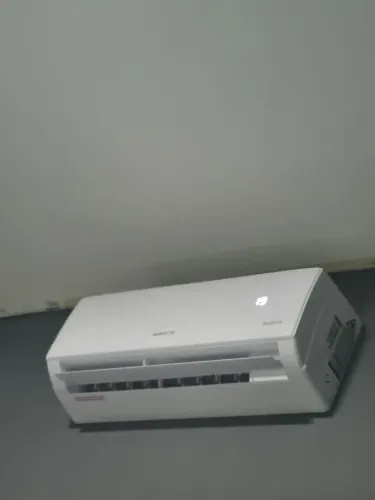 ar condicionado agratto 9.000 BTU (Semi novo)