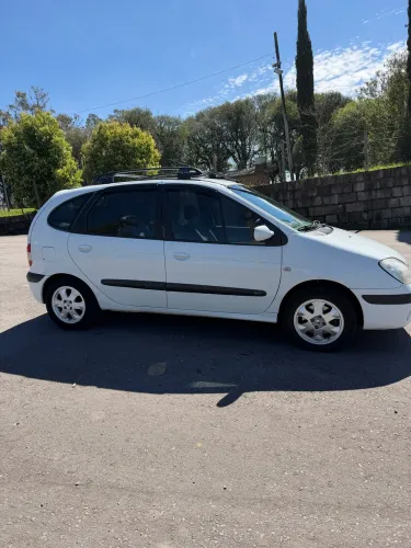Renault Scenic Privilège Hi-flex 1.6 16V 2010