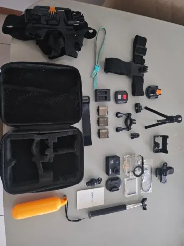 Câmera Esportiva Eken H9r Completa + 3 Bat + Case + Todos Acessórios (Usado)