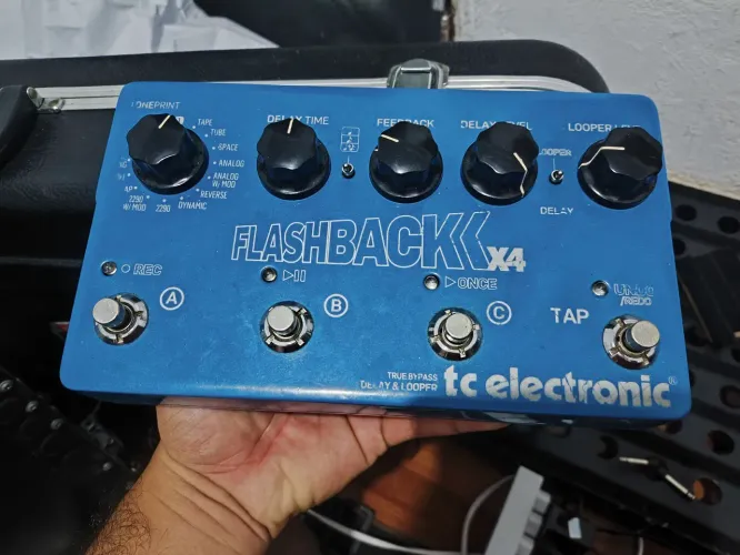 Pedal Flashback X4 Delay