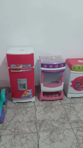 Brinquedos Infantis, Geladeira, Fogão, Máquina Lavar Carrinhos e Cadeira