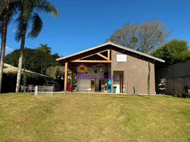 Imóvel para aluguel possui 850 metros quadrados com 5 quartos em Curral - Ibiúna - SP