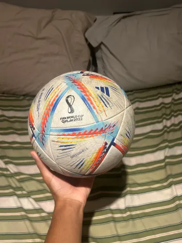Vendo bola da copa de 2022