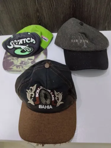Kit Roupas, Bonés e Tênis Masculino