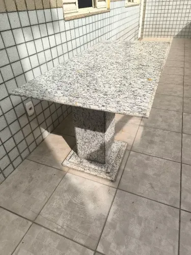 Mesa de mármore