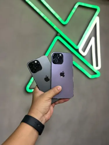 iPhone 14 PRO MAX / OLED Super Retina 6,7 Polegadas