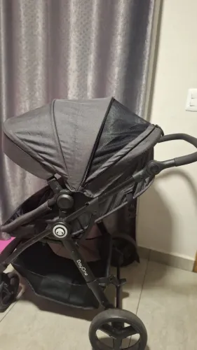 Carrinho de bebê e bebe conforto Litet Dayone