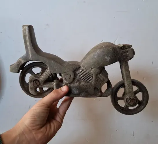 Miniatura moto de aluminio fundido conforme fotos