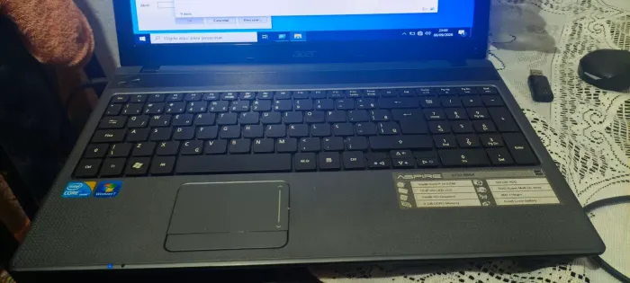 Notebook i3 380m - 4gb ddr3 - hd 300gb - Win 10